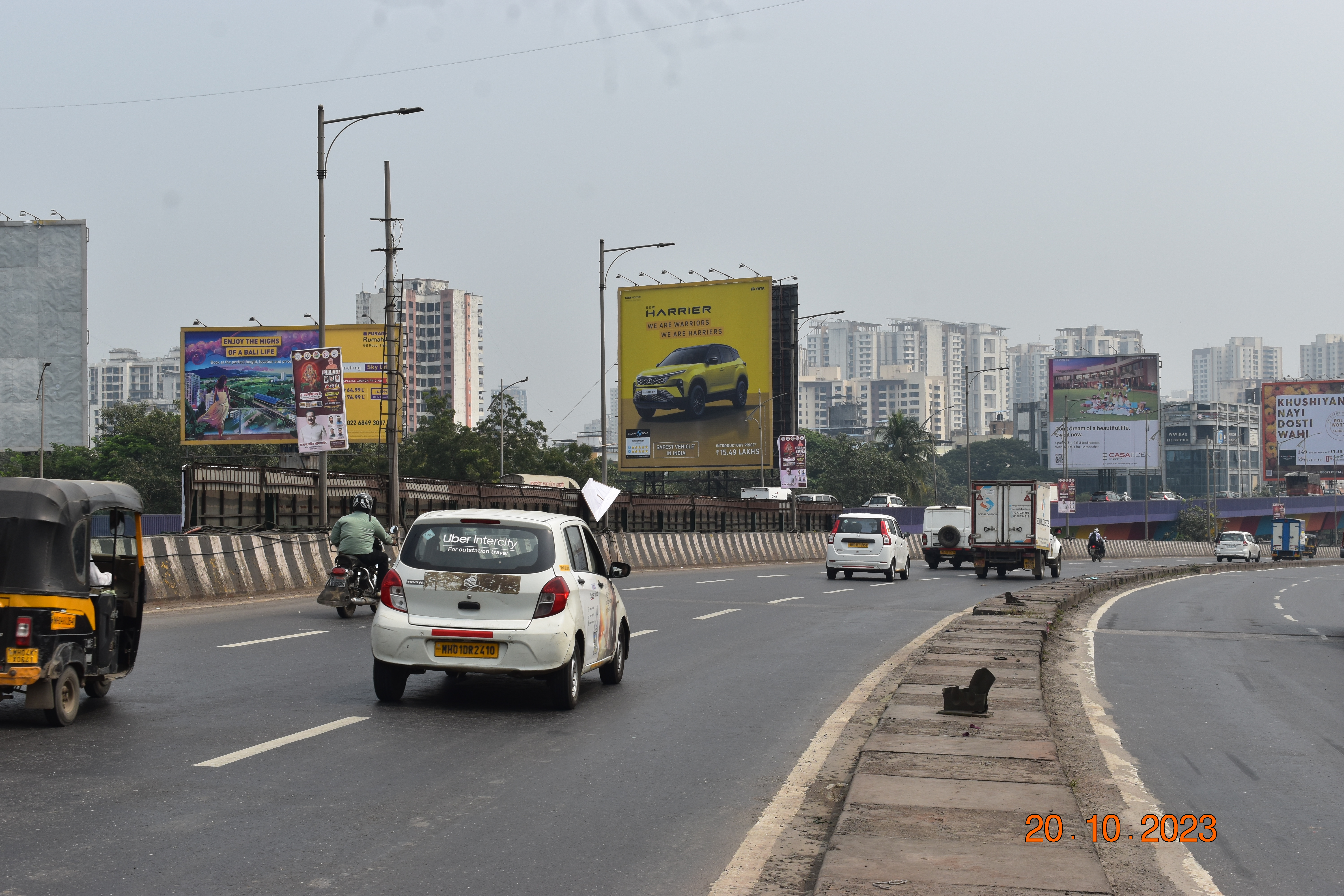 Majiwada Flyover hoarding